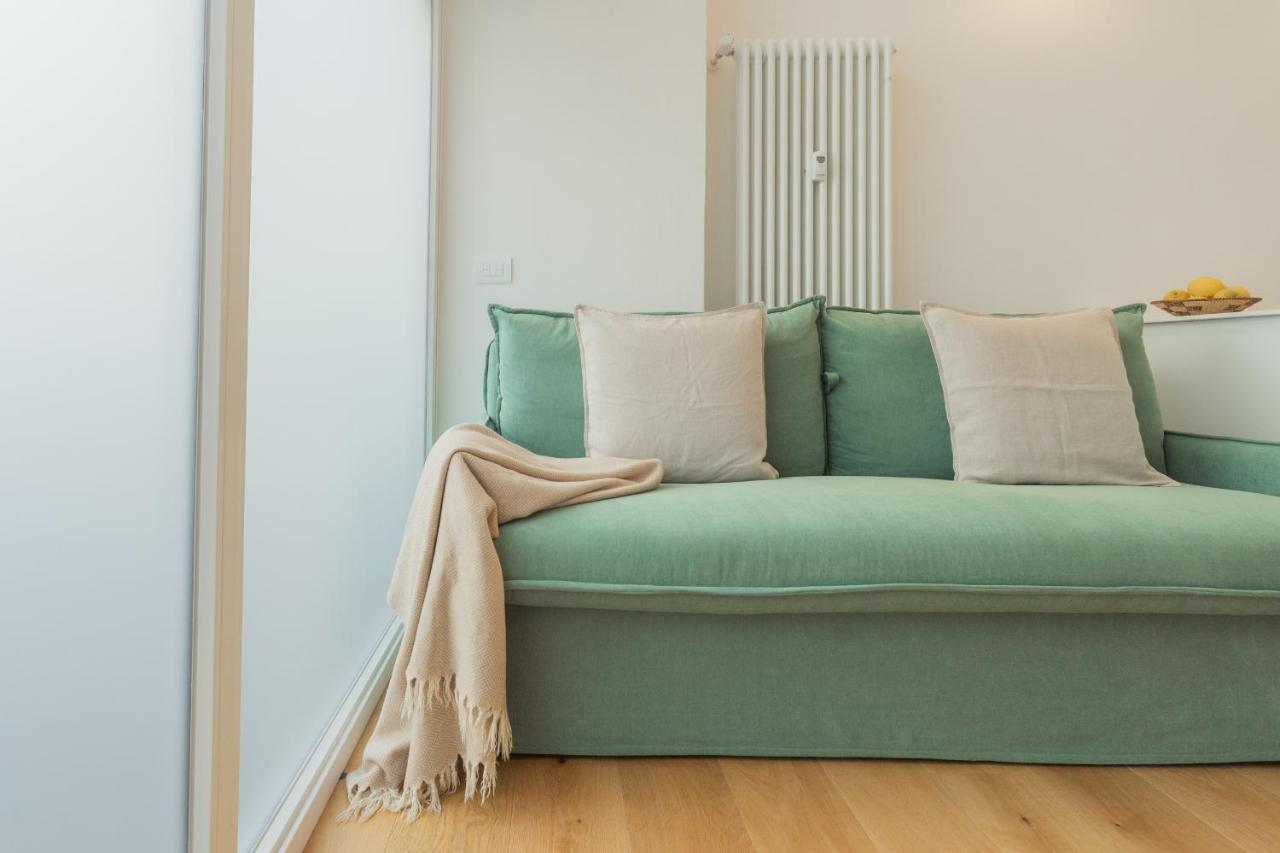 A Step From The Lake Apartment By Rent All Como Bagian luar foto