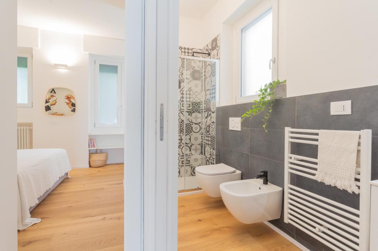 A Step From The Lake Apartment By Rent All Como Bagian luar foto