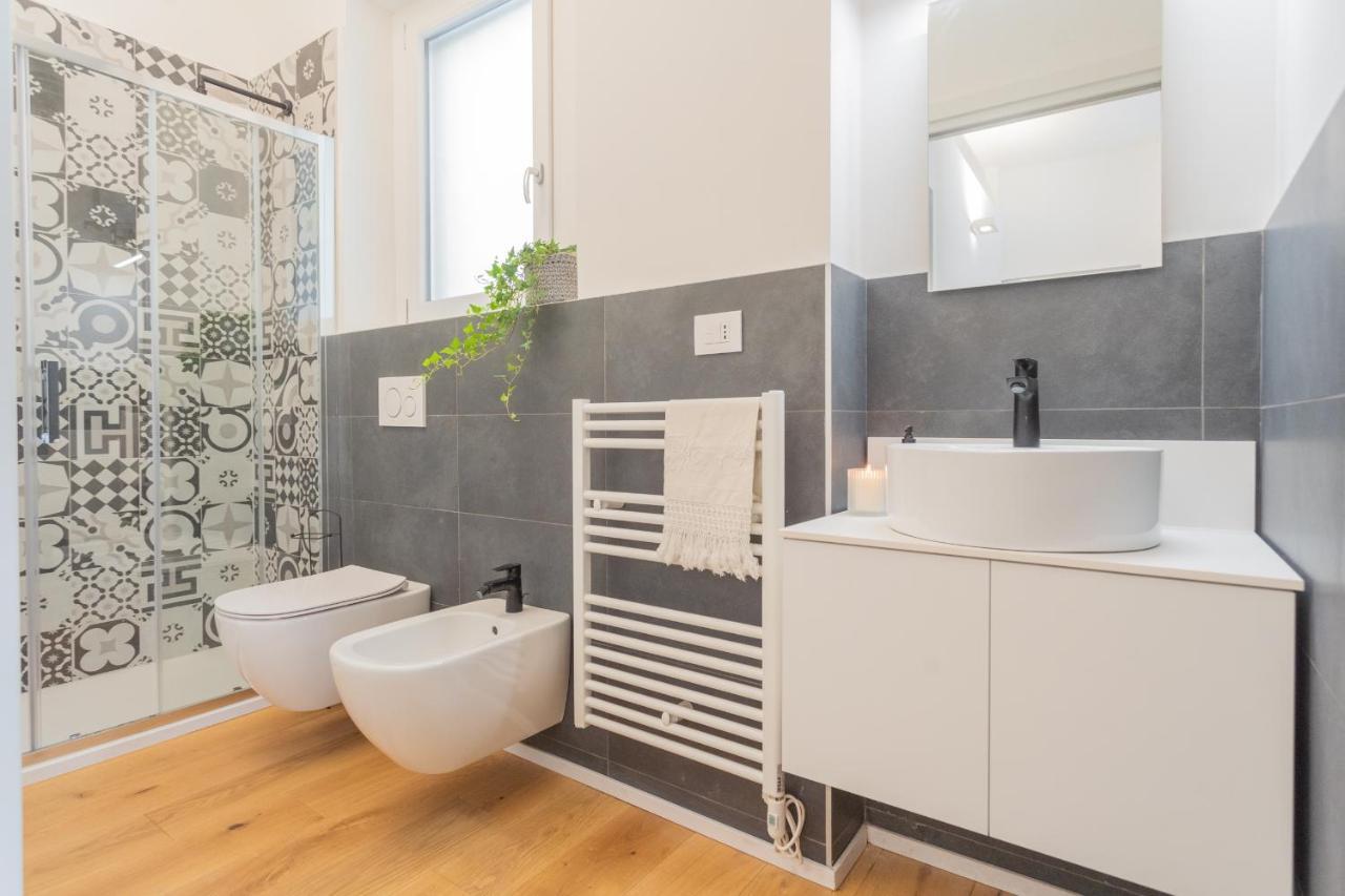 A Step From The Lake Apartment By Rent All Como Bagian luar foto